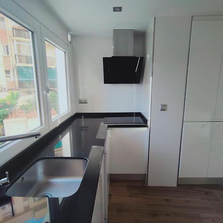 Beautiful Apartment In Third Line Beach Boliches Fuengirola Εξωτερικό φωτογραφία