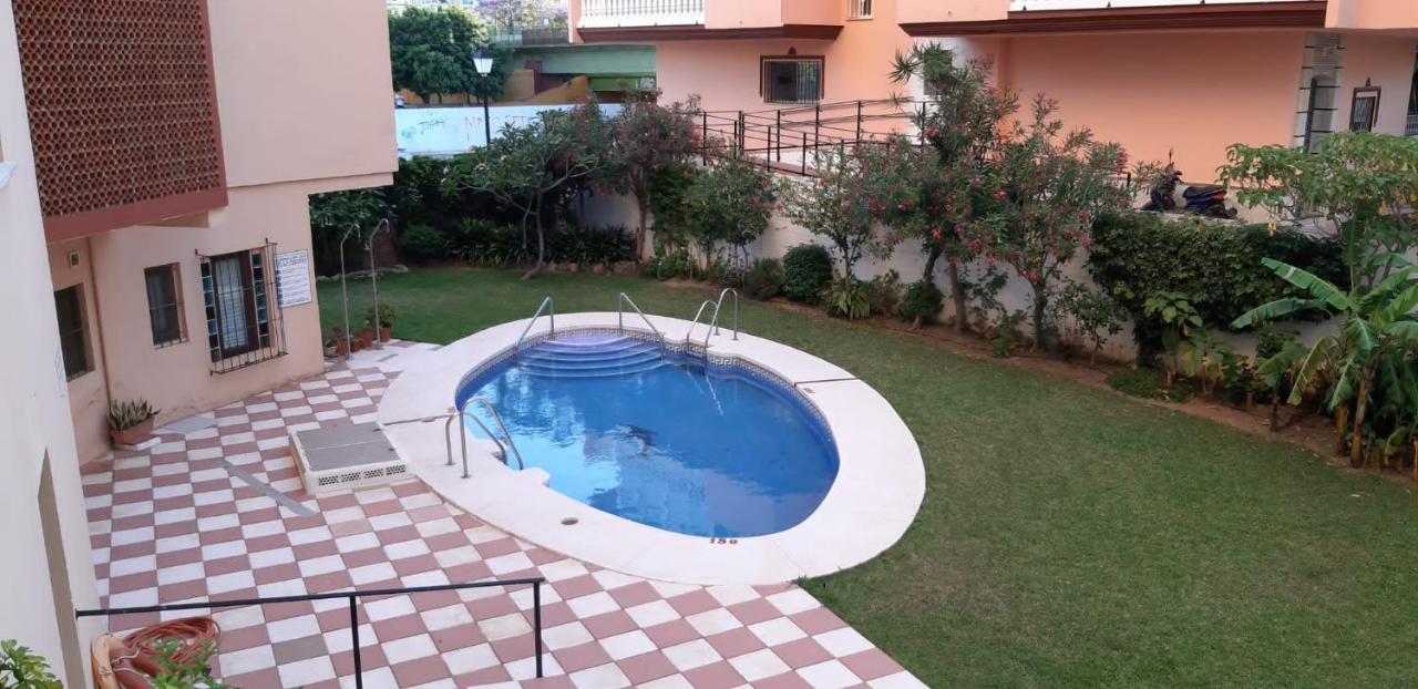 Beautiful Apartment In Third Line Beach Boliches Fuengirola Εξωτερικό φωτογραφία