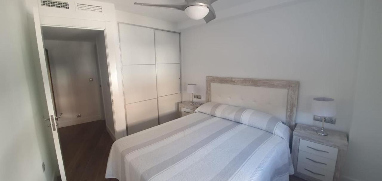 Beautiful Apartment In Third Line Beach Boliches Fuengirola Εξωτερικό φωτογραφία
