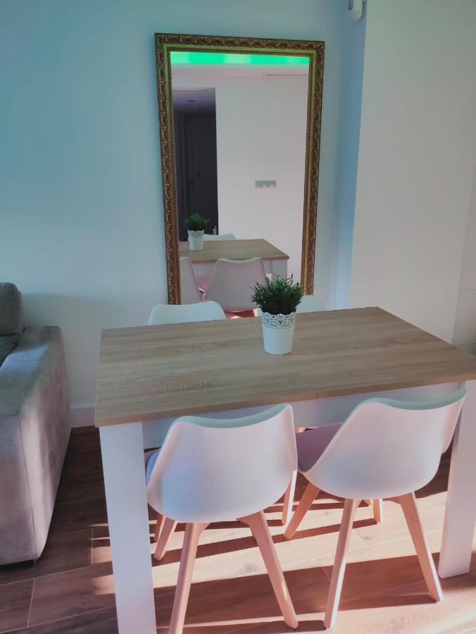 Beautiful Apartment In Third Line Beach Boliches Fuengirola Εξωτερικό φωτογραφία