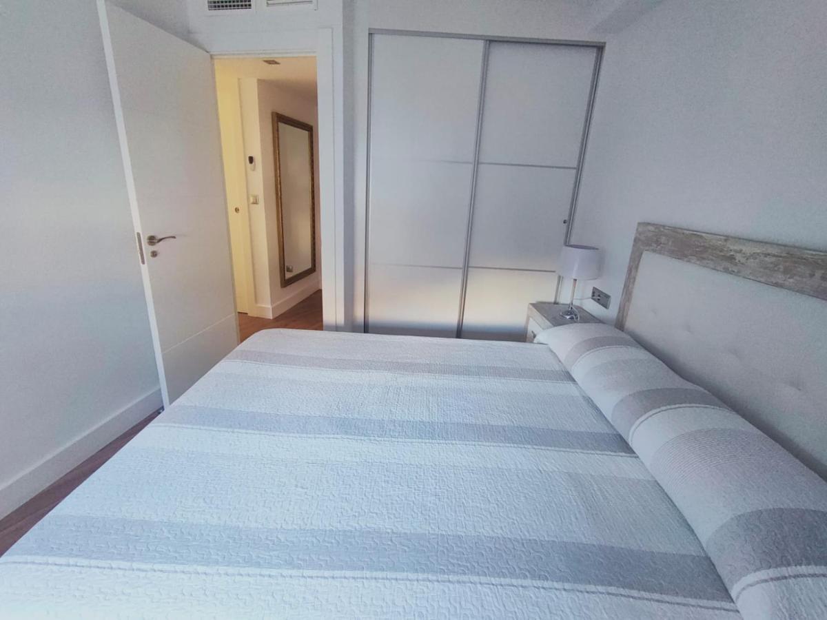 Beautiful Apartment In Third Line Beach Boliches Fuengirola Εξωτερικό φωτογραφία